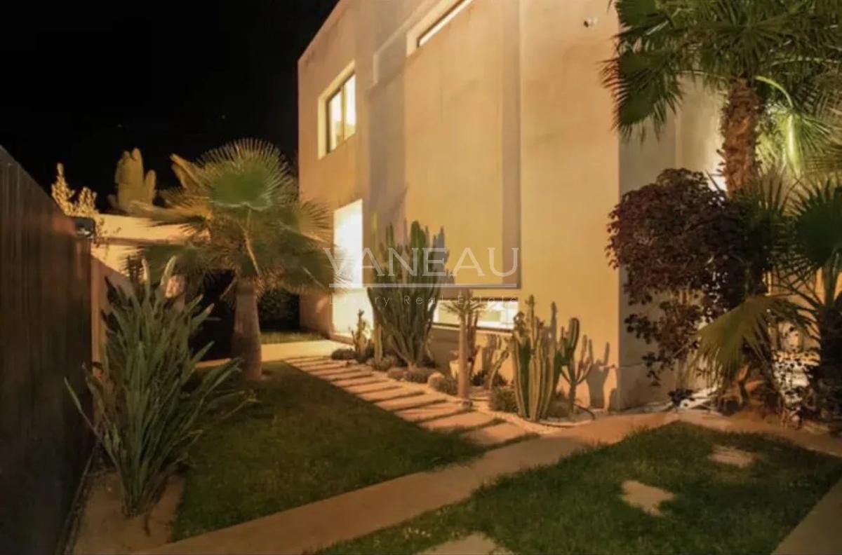Villa d'Architecte Contemporaine à vendre Amelkis III