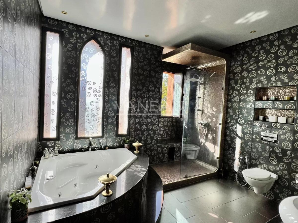 Villa 6 suites à vendre au coeur d'un des plus prestigieux Golf 