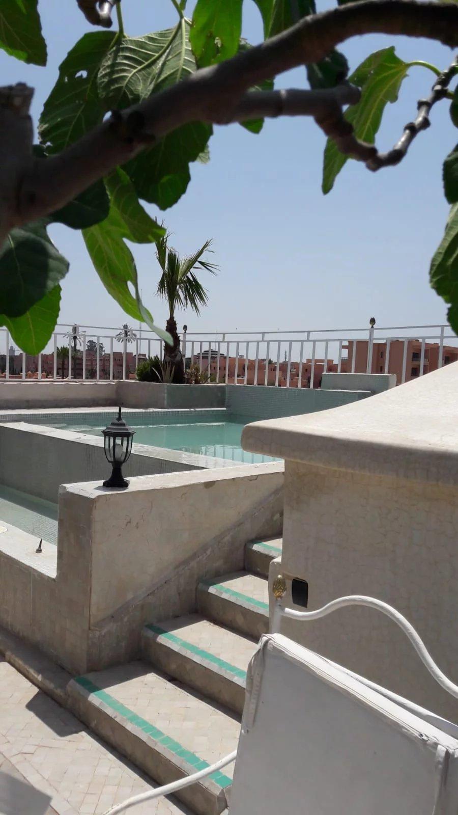 Magnifique penthouse avec un superbe rooftop
