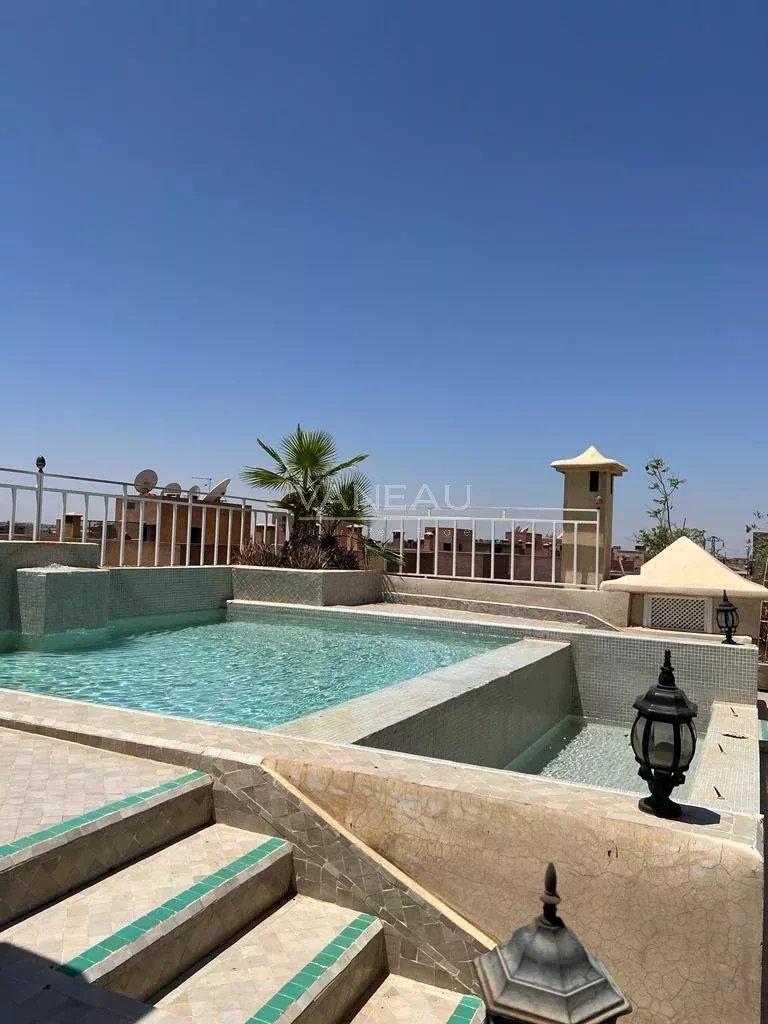 Magnifique penthouse avec un superbe rooftop