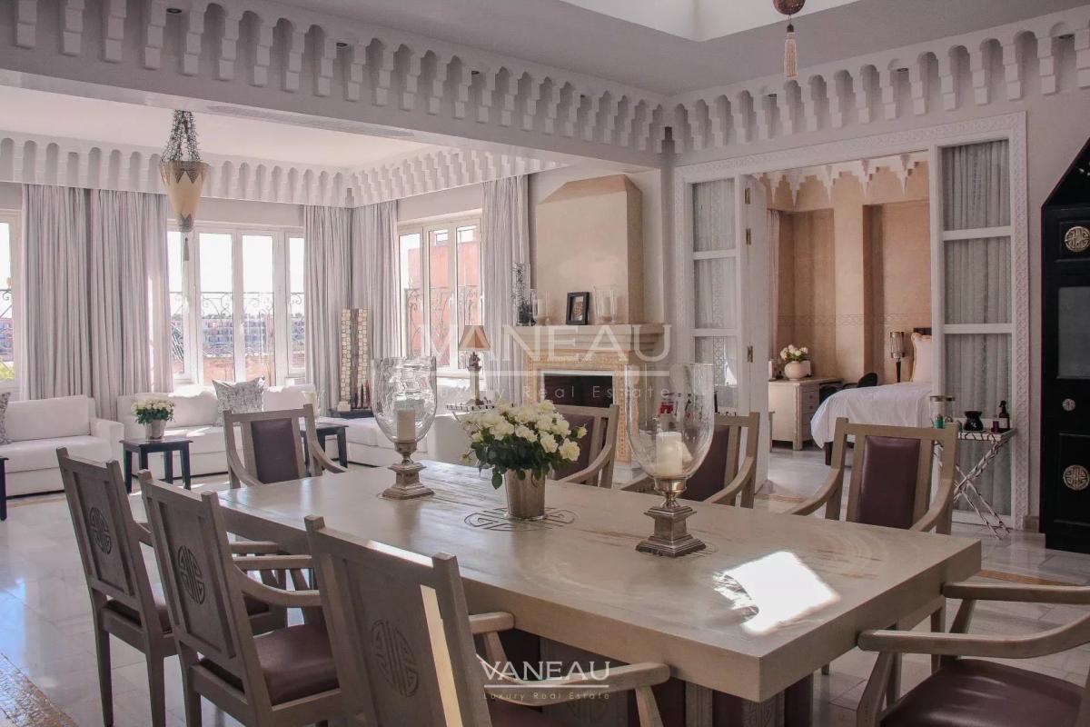Magnifique penthouse avec un superbe rooftop