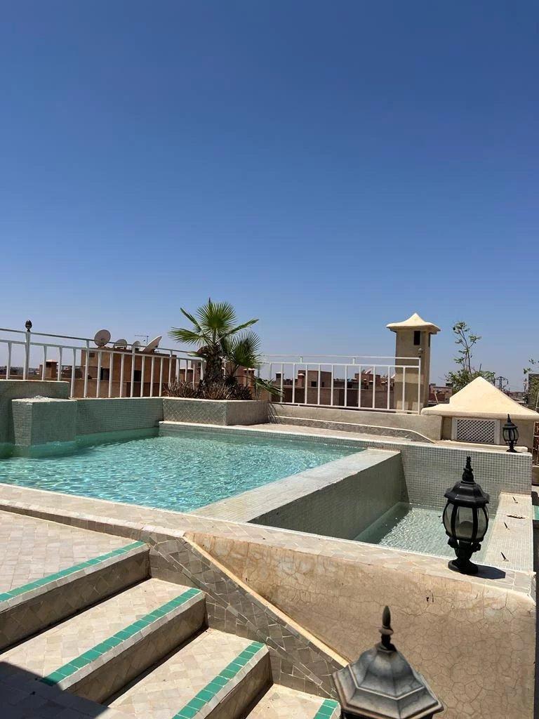 Magnifique penthouse avec un superbe rooftop