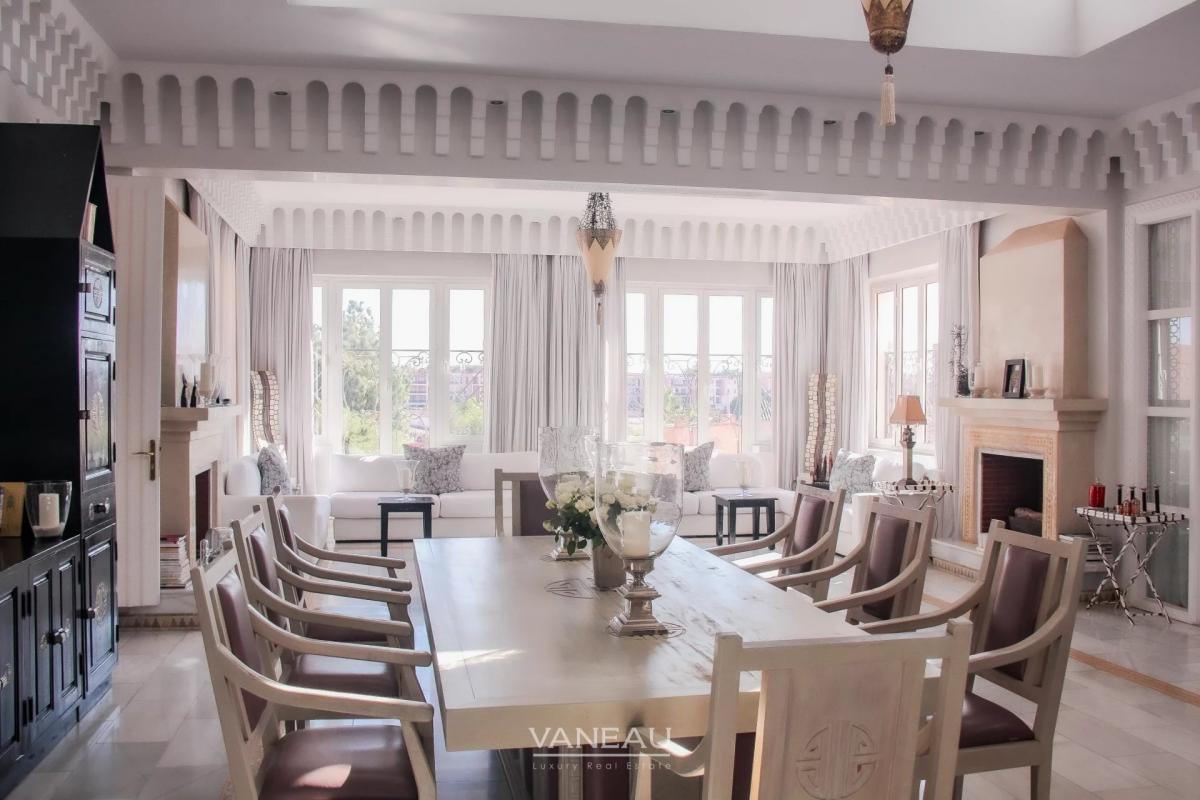 Magnifique penthouse avec un superbe rooftop