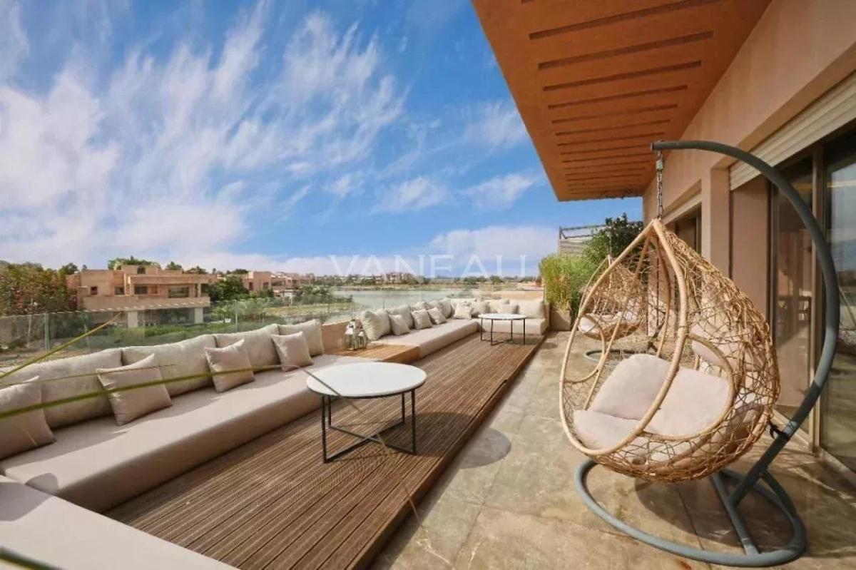 Très bel appartement contemporain sur golf