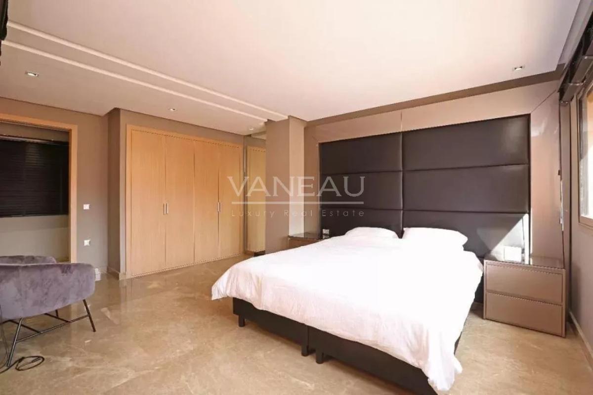 Très bel appartement contemporain sur golf