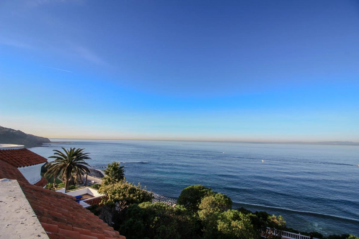 SOMPTUEUSE PROPRIÉTÉ DOMINANT LA MER À VENDRE SUR TANGER