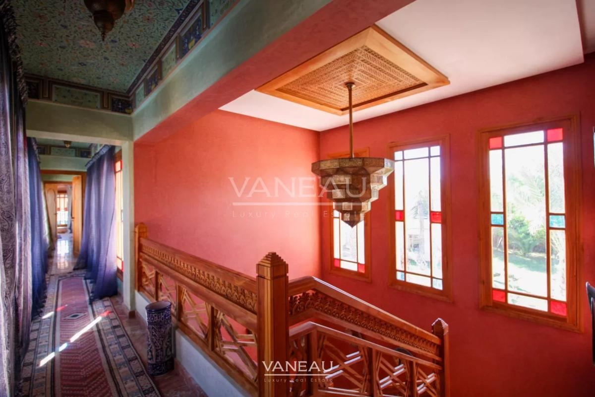 BELLE DEMEURE À MARRAKECH À VENDRE AUX ALLURES D'UN PALAIS DES M