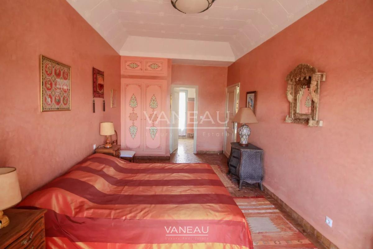VILLA À VENDRE TYPE RIAD DANS LA PALMERAIE MARRAKECH