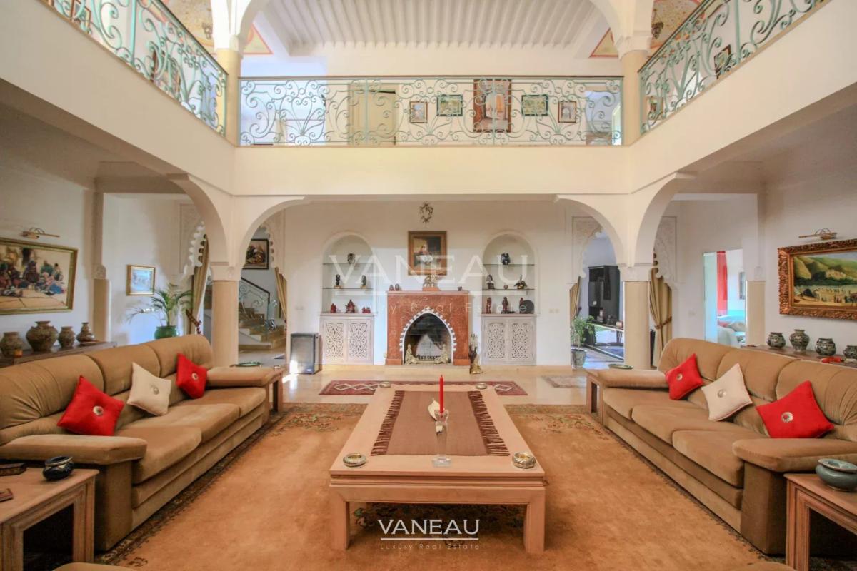 VILLA À VENDRE TYPE RIAD DANS LA PALMERAIE MARRAKECH