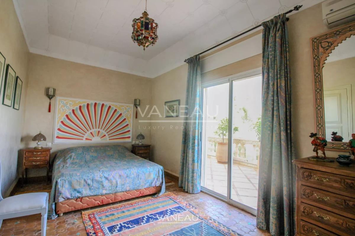 VILLA À VENDRE TYPE RIAD DANS LA PALMERAIE MARRAKECH