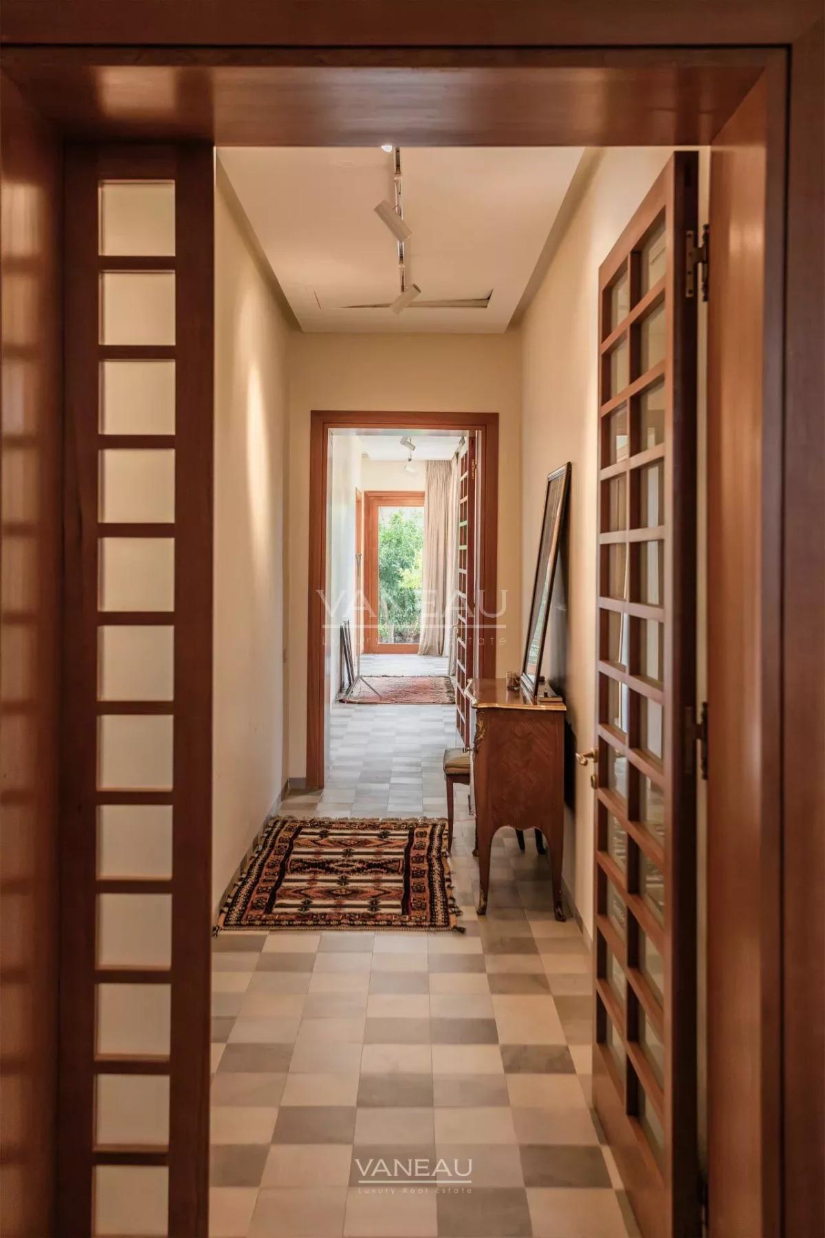 Superbe Villa Contemporaine Front de Golf