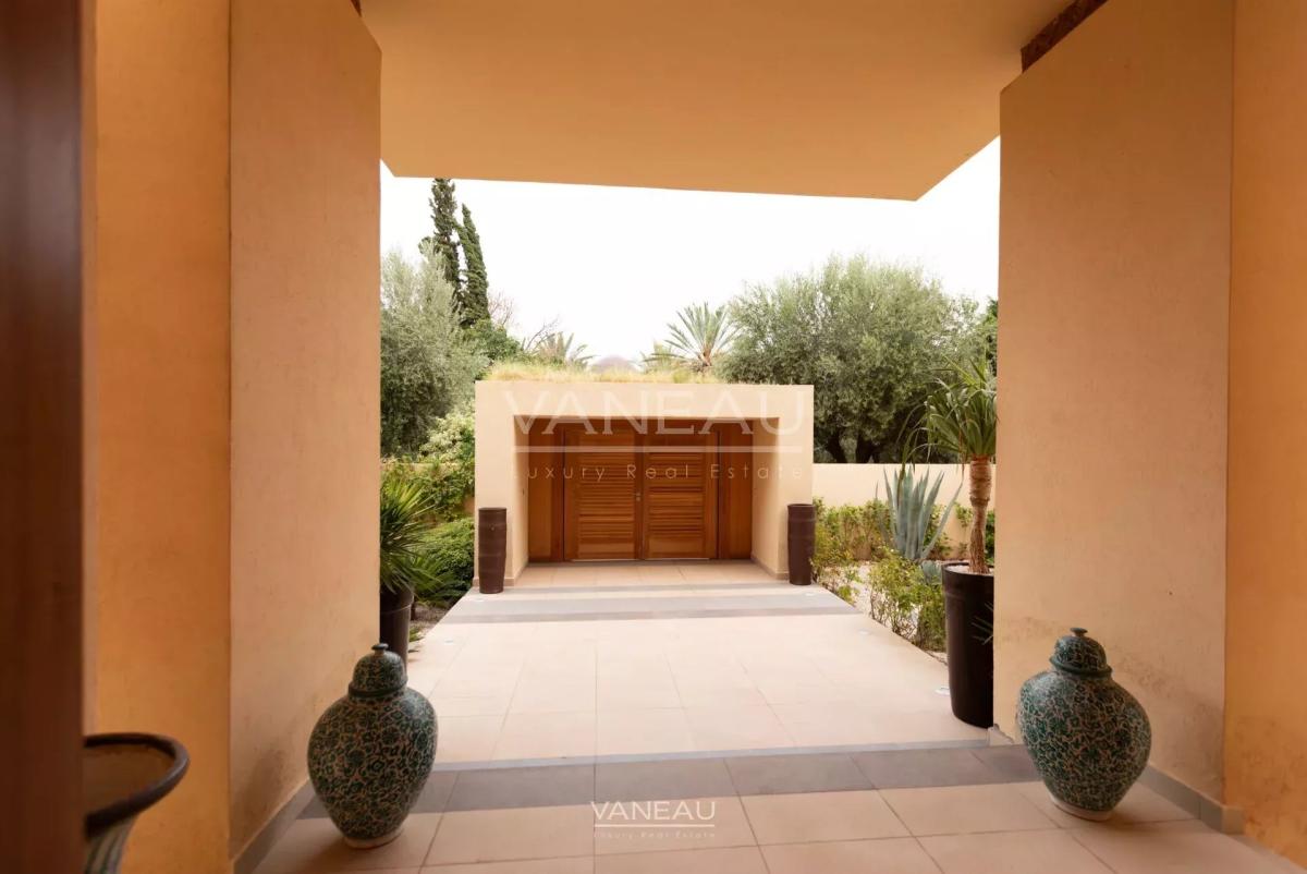 Superbe Villa Contemporaine Front de Golf