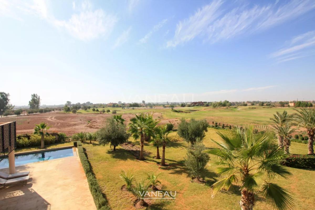 VENTE MAGNIFIQUE VILLA CONTEMPORAINE SUR GOLF