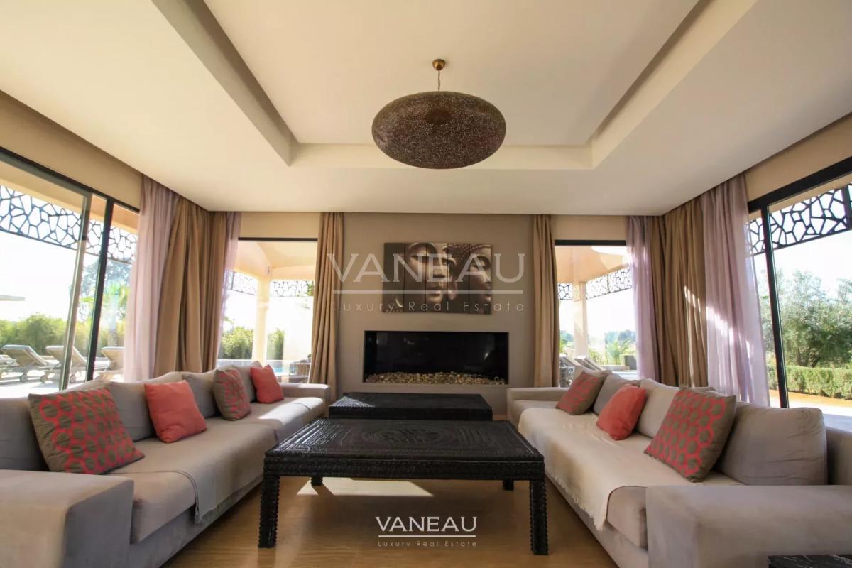 VENTE MAGNIFIQUE VILLA CONTEMPORAINE SUR GOLF