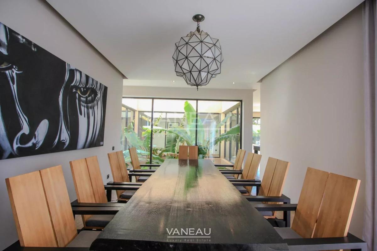 VENTE MAGNIFIQUE VILLA CONTEMPORAINE SUR GOLF