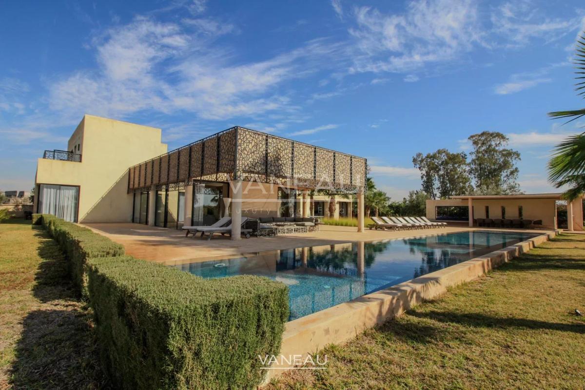 VENTE MAGNIFIQUE VILLA CONTEMPORAINE SUR GOLF