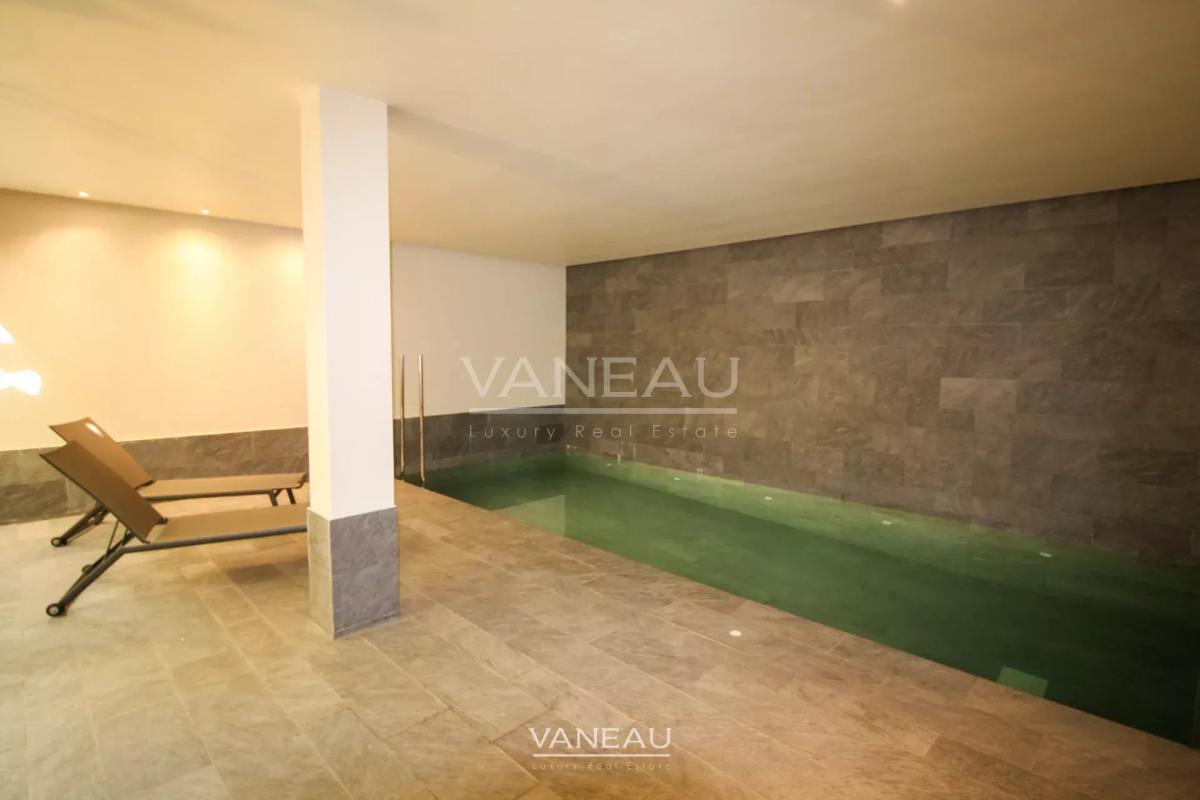 VENTE MAGNIFIQUE VILLA CONTEMPORAINE SUR GOLF