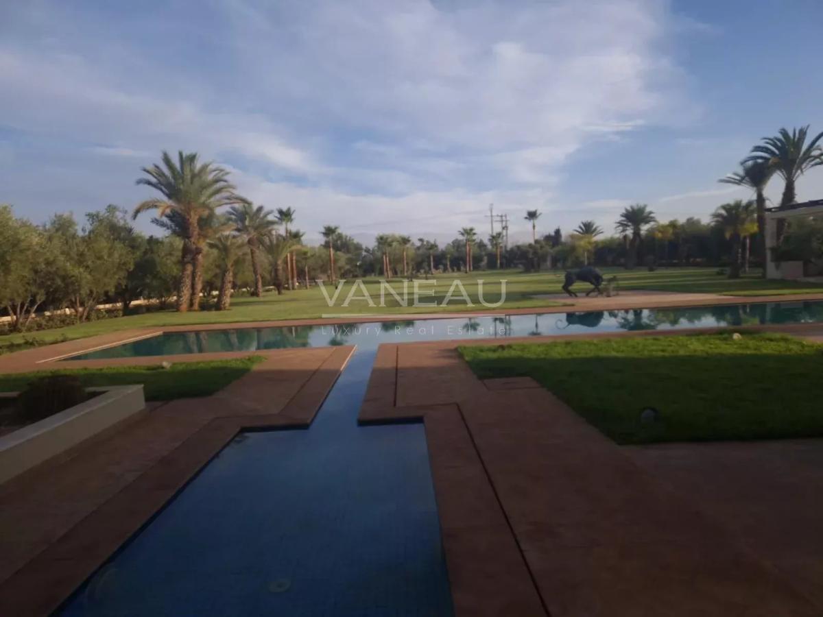 VENTE VILLA NEUVE SUR 2 HECTARES A SEULEMENT 15 MINUTES DE MARRA