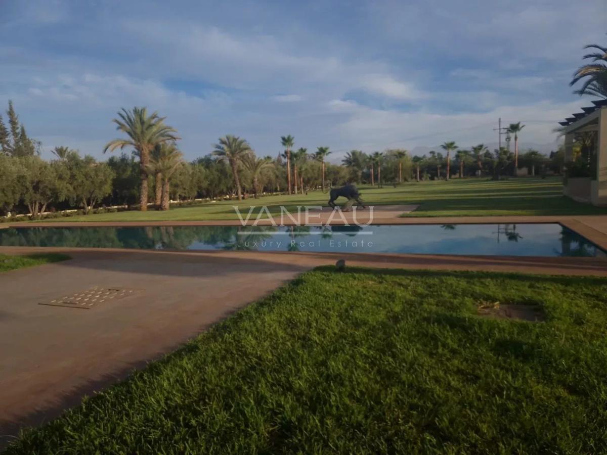 VENTE VILLA NEUVE SUR 2 HECTARES A SEULEMENT 15 MINUTES DE MARRA