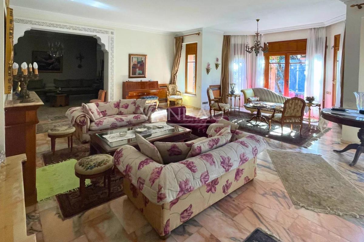 VENTE VILLA DE LUXE AU COEUR DE CASABLANCA