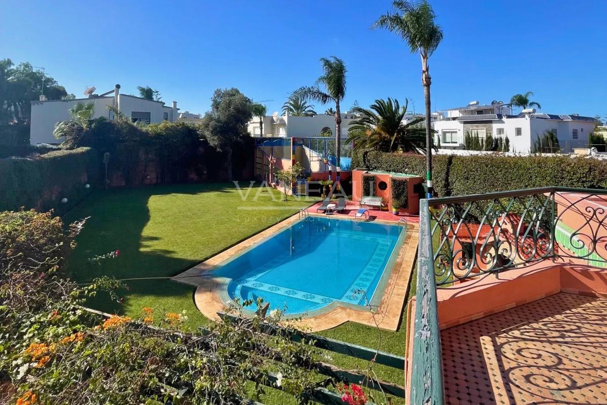 VENTE VILLA DE LUXE AU COEUR DE CASABLANCA