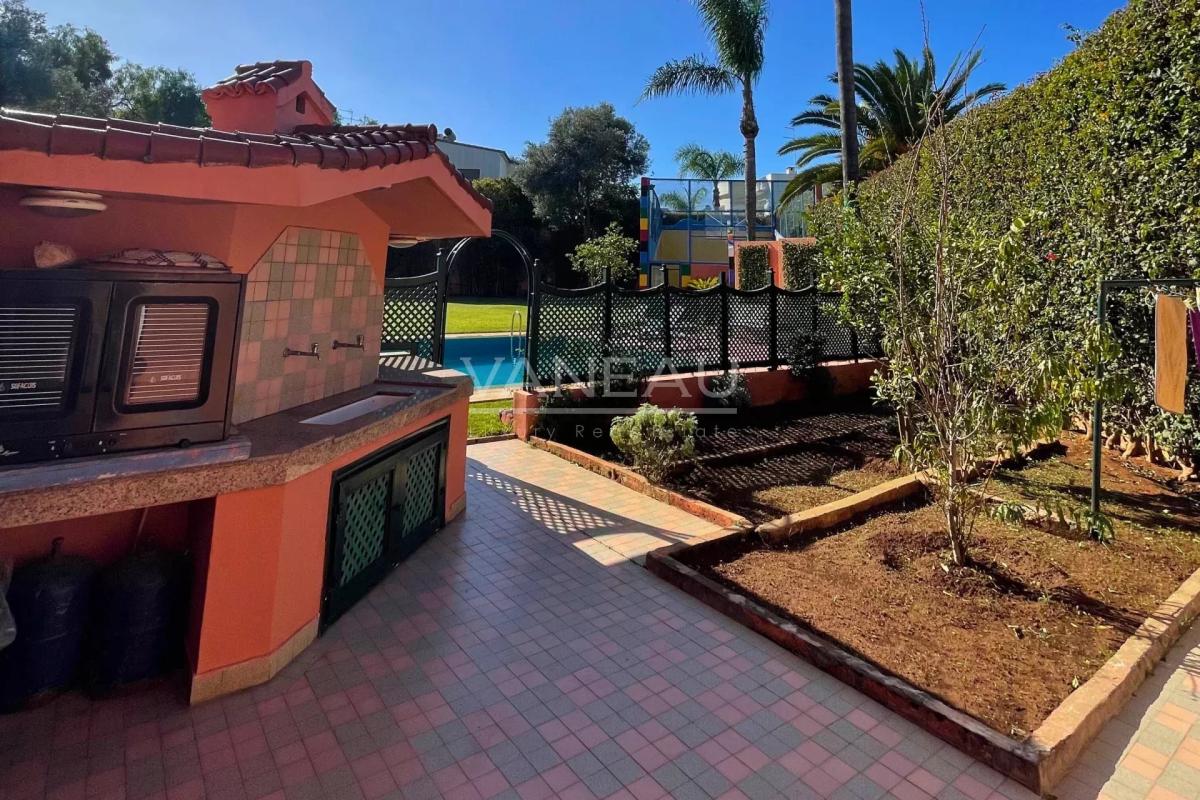 VENTE VILLA DE LUXE AU COEUR DE CASABLANCA