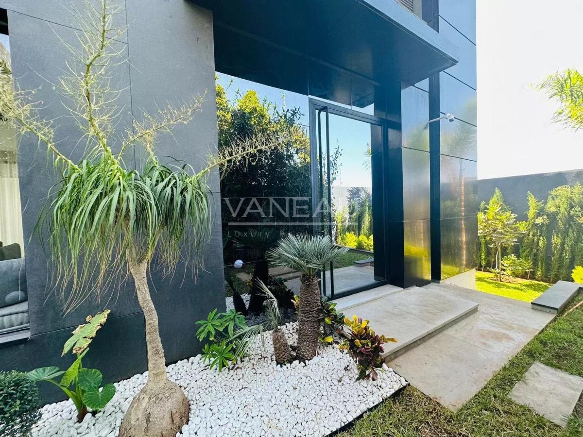 Vente villa meublée d'Exception Baignée de Soleil à Bouskoura: L