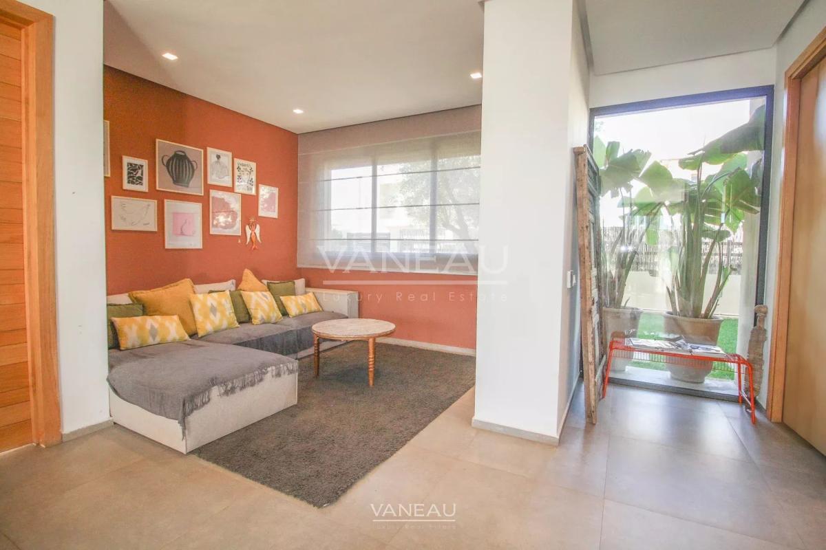 SOMPTUEUSE VILLA EN PREMIÈRE LIGNE DE GOLF À VENDRE