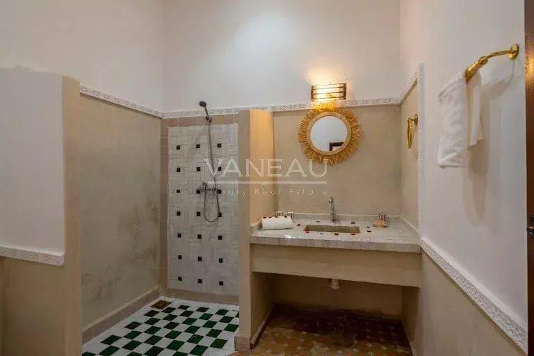 Magnifique riad maison d'hote de 10 chambres en médina