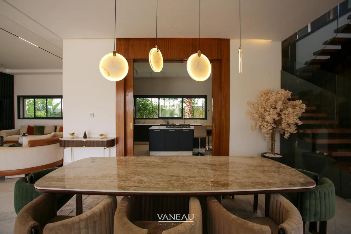 Superbe villa neuve au sein d'un golf reputé