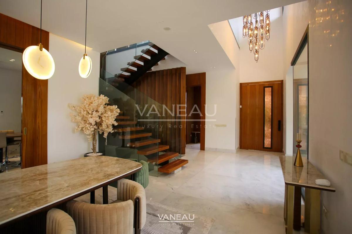 Superbe villa neuve au sein d'un golf reputé