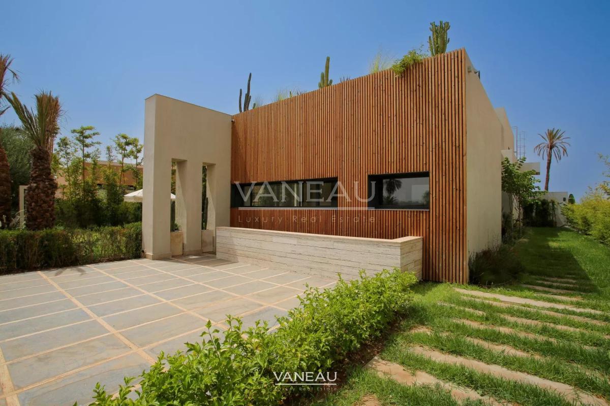 Superbe villa neuve au sein d'un golf reputé