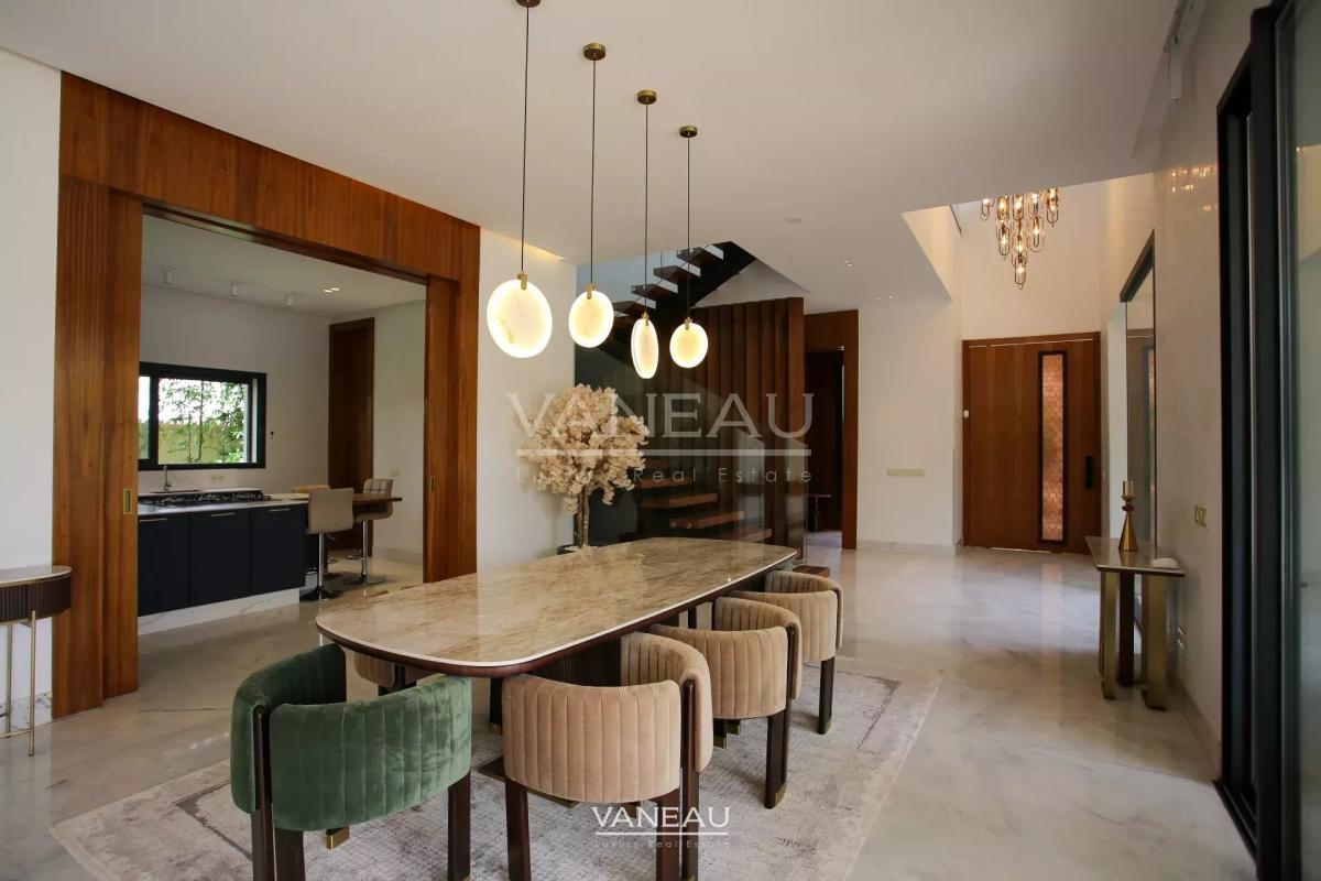 Superbe villa neuve au sein d'un golf reputé