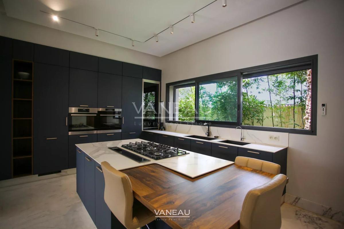 Superbe villa neuve au sein d'un golf reputé