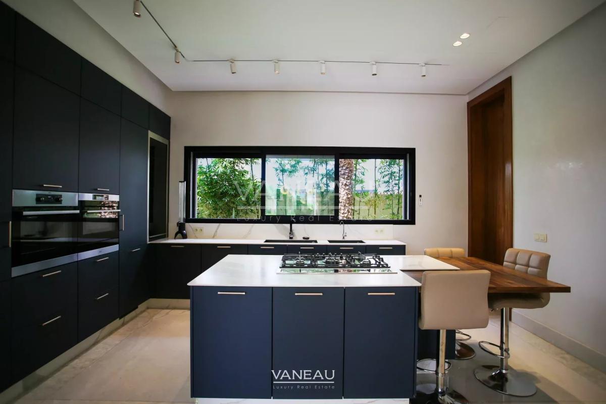 Superbe villa neuve au sein d'un golf reputé