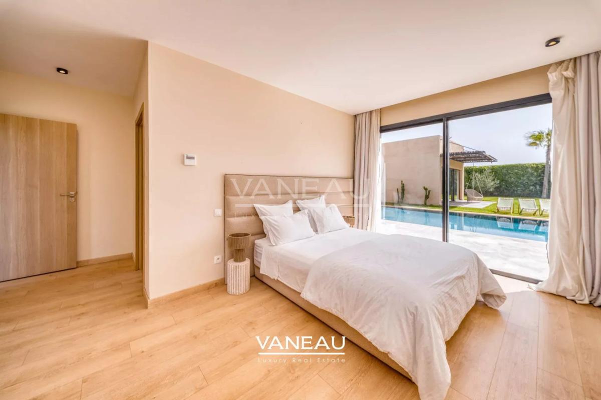 Villa de plain pied 4 suites Terrain 1460m2