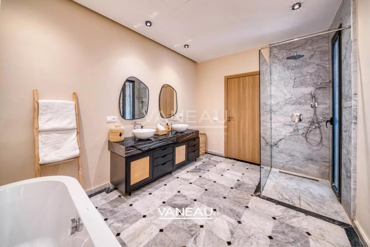 Villa de plain pied 4 suites Terrain 1460m2