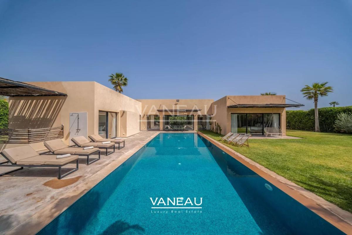 Villa de plain pied 4 suites Terrain 1460m2