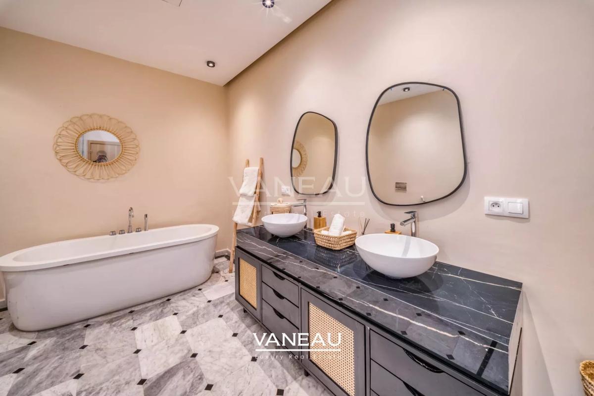 Villa de plain pied 4 suites Terrain 1460m2