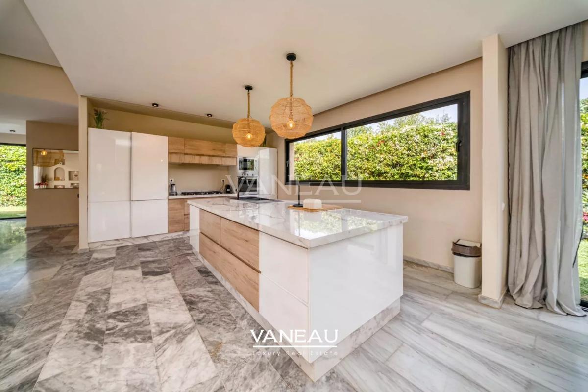 Villa de plain pied 4 suites Terrain 1460m2