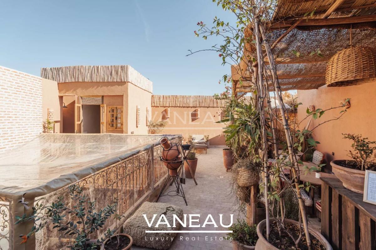 Magnifique Riad rénové avec bassin à la Kasbah