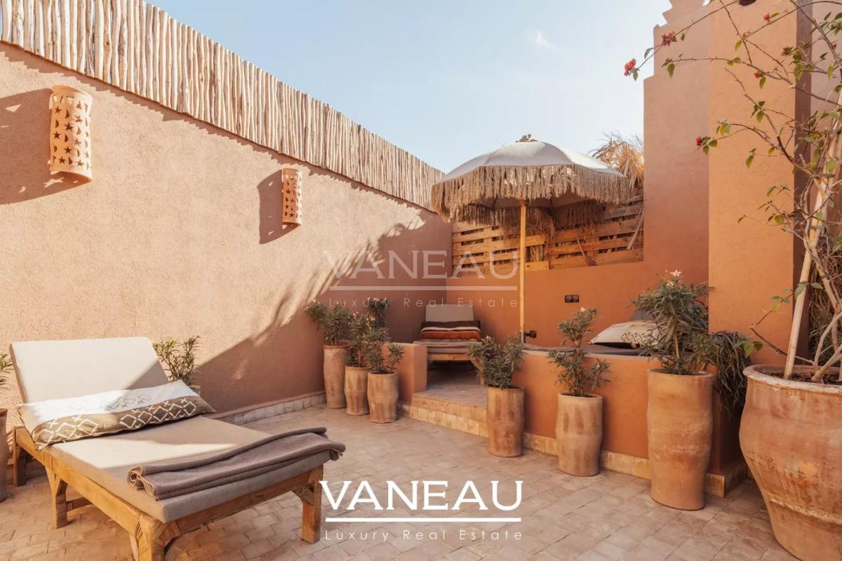 Magnifique Riad rénové avec bassin à la Kasbah