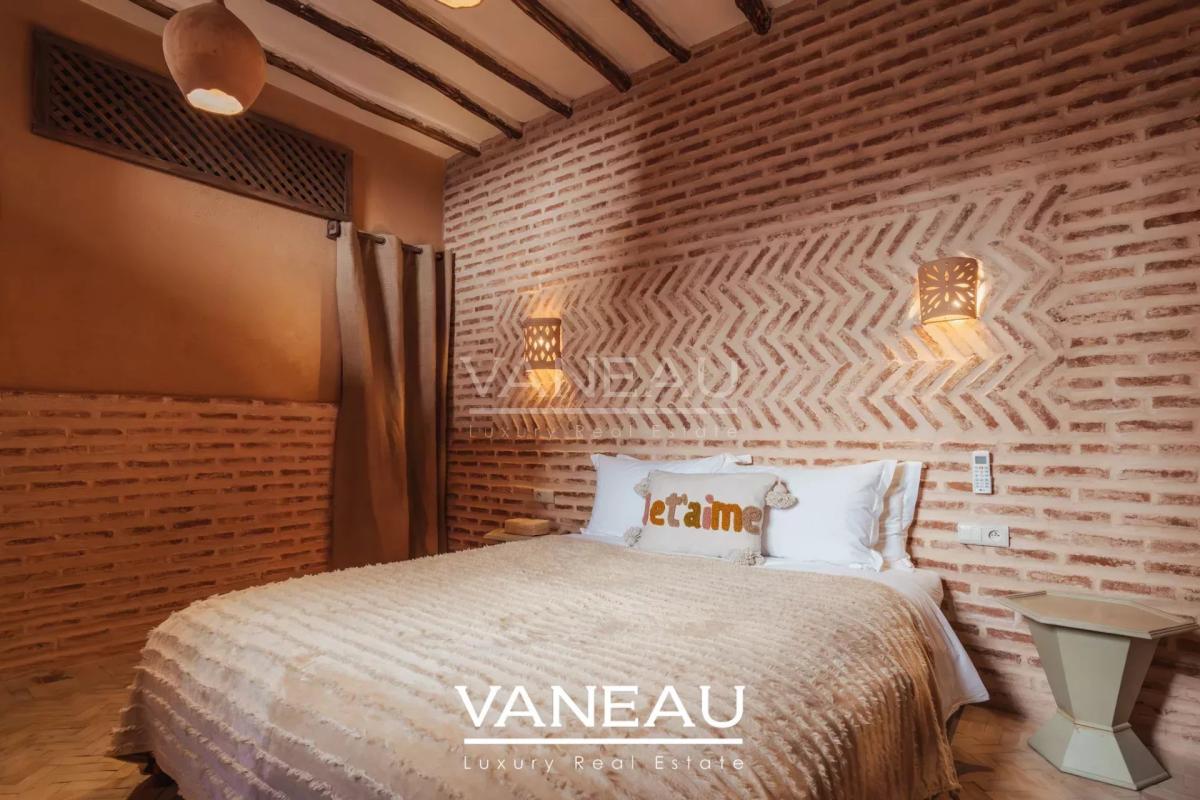 Magnifique Riad rénové avec bassin à la Kasbah