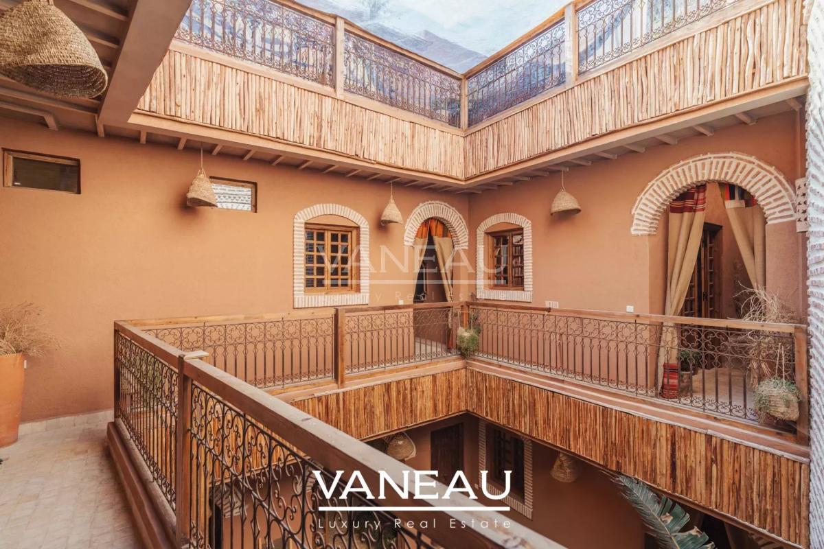 Magnifique Riad rénové avec bassin à la Kasbah