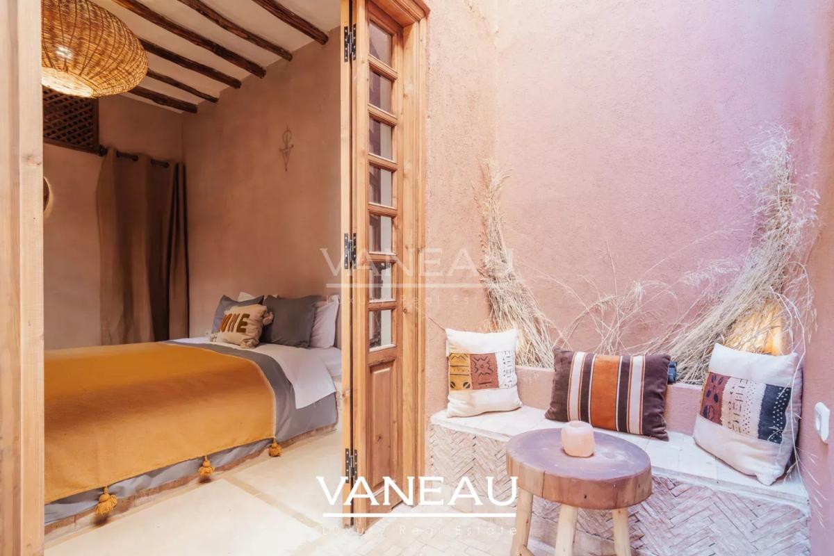 Magnifique Riad rénové avec bassin à la Kasbah