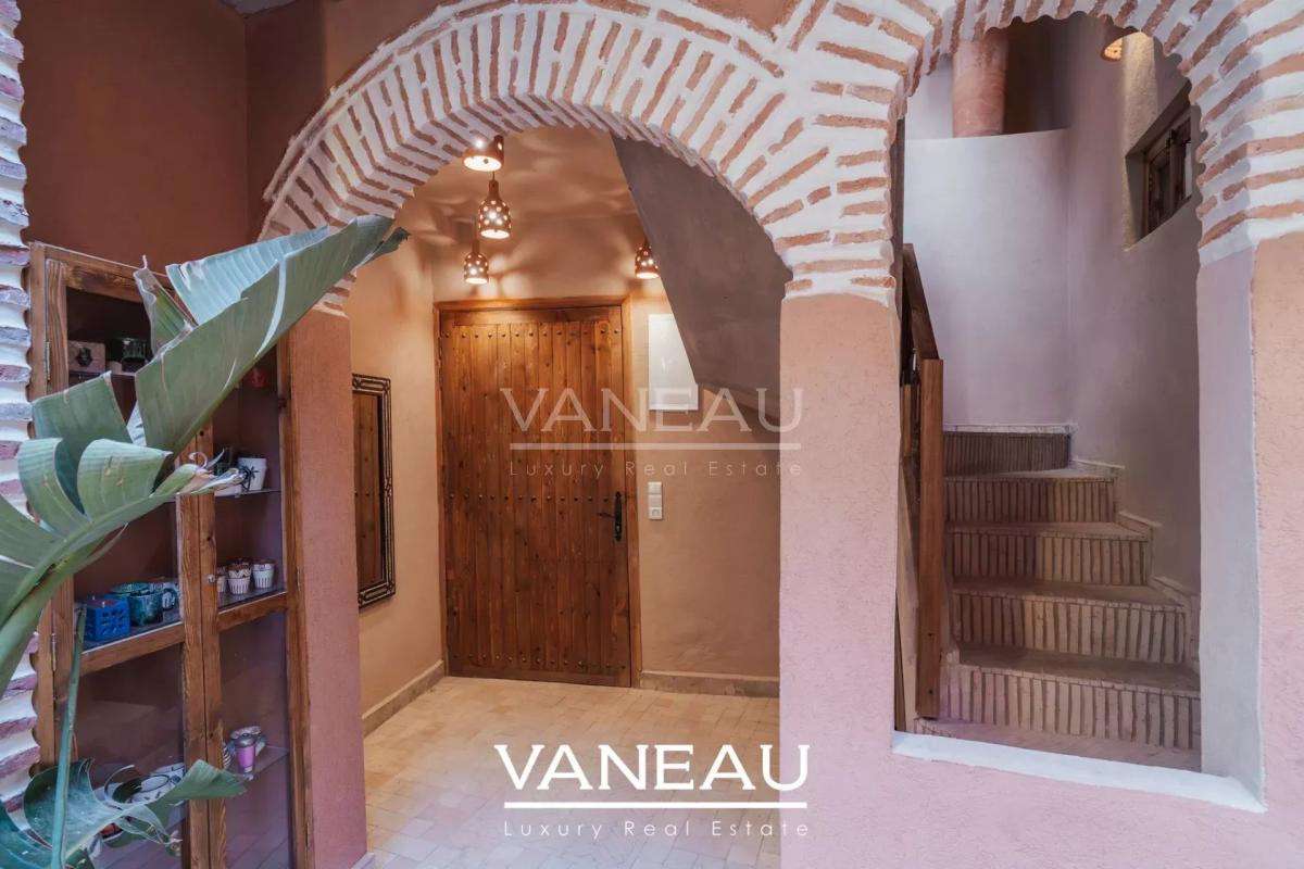 Magnifique Riad rénové avec bassin à la Kasbah