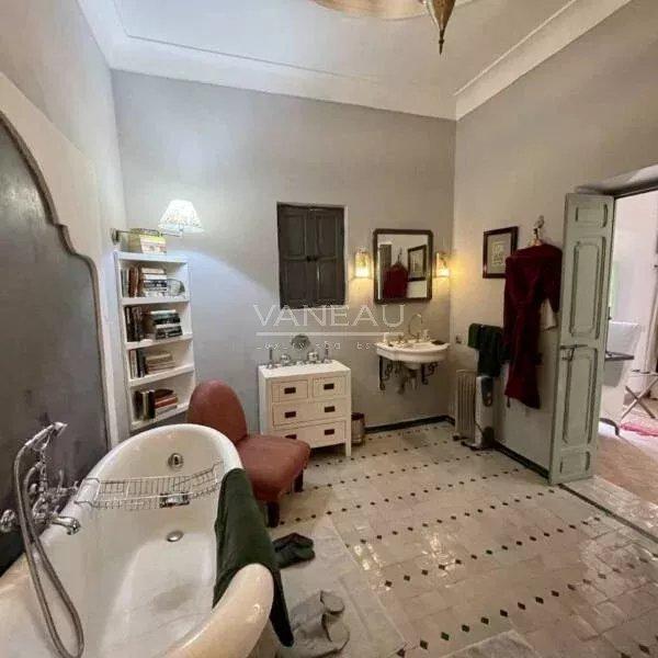 Riad d’exception – Grand patio avec piscine –
