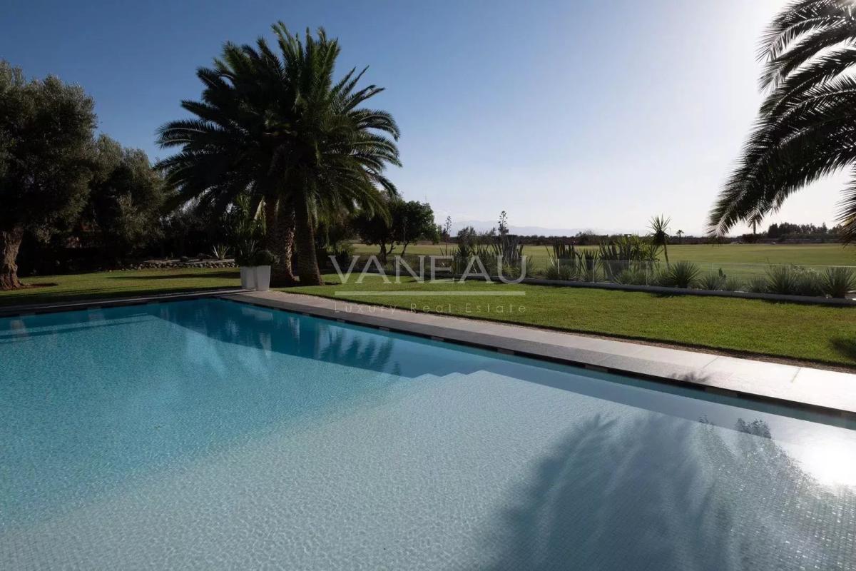 Magnifique villa front de golf