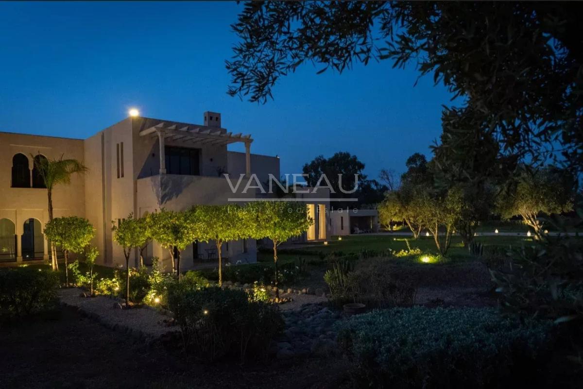 SUPERBE PALAIS MAISON D'HOTE SUR 1 HECTARE