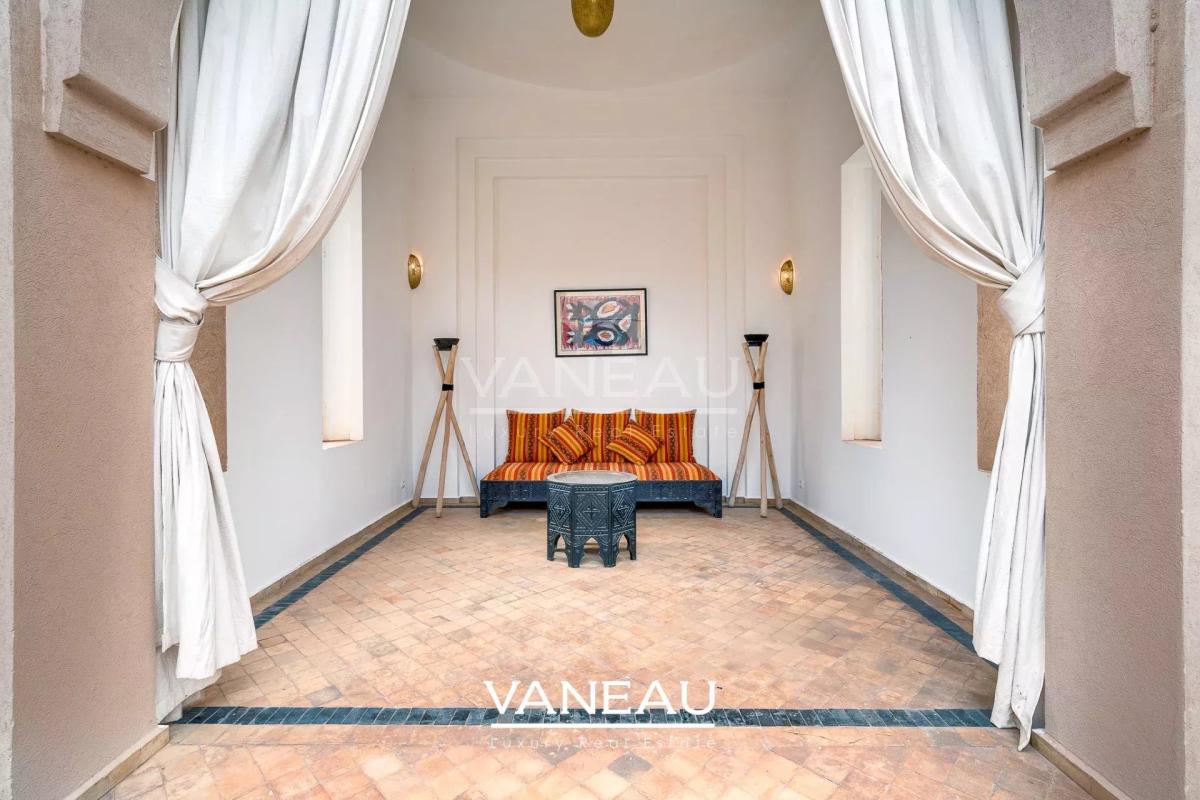 SUPERBE PALAIS MAISON D'HOTE SUR 1 HECTARE